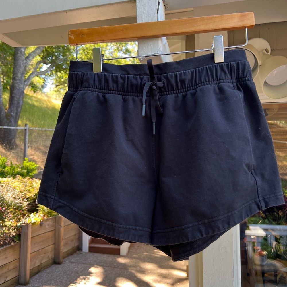 Lululemon Athletica Black Athletic Shorts Elastic Waistband